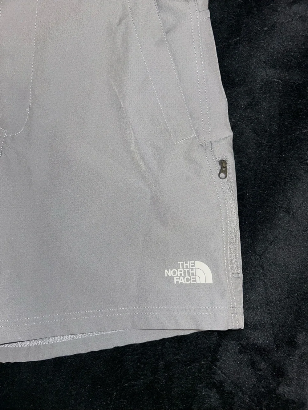 The North Face TNF FlashDry 29 (Fit 30W) Hiking Trek 6.5in Inseam Shorts Gray